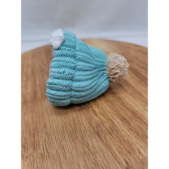 Resin Owl Figurines Inside A Winter Hat Decor - Picture 3 of 7